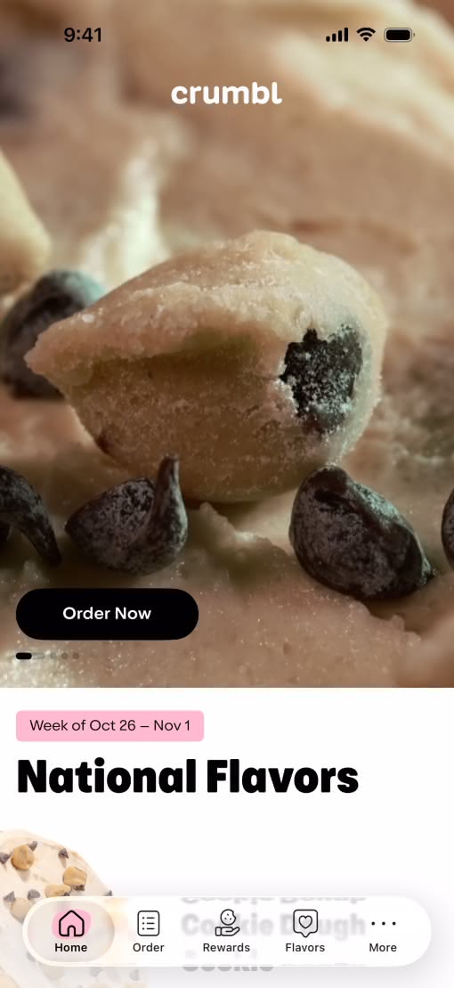 Liquid Glass 디자인이 적용된 Crumbl 앱