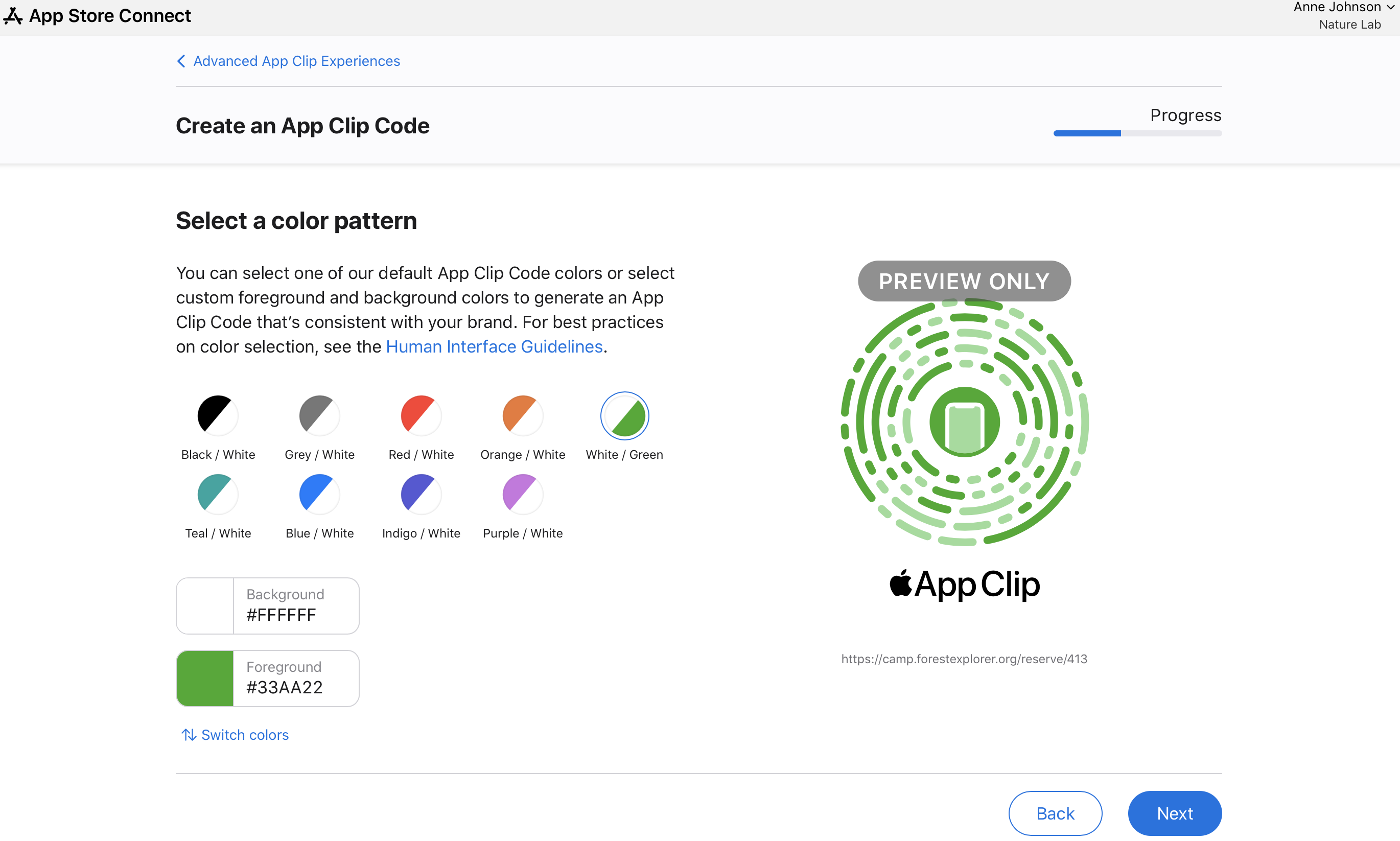 截屏显示“请选择颜色”页面。底部是“返回”和“下一步”按钮。